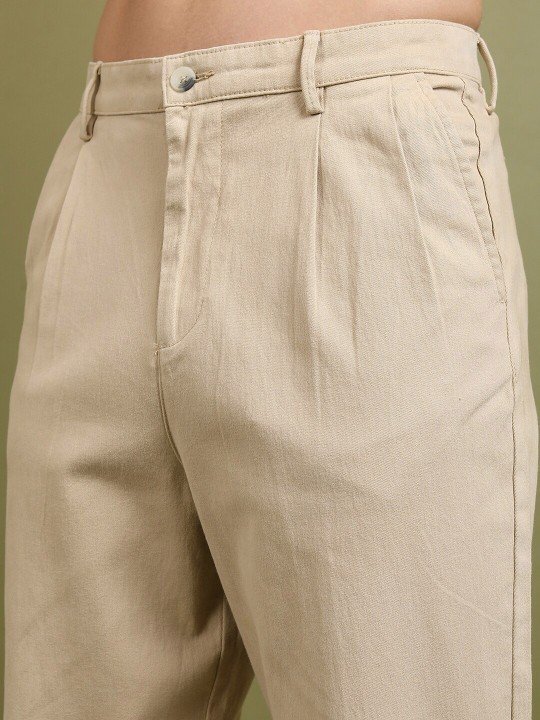 18f0d43a-06ba-4e5e-a21b-18b77292dd951703058231827HIGHLANDERMenBeigeTrousers6 HIGHLANDER Men Beige Mid-Rise Regular Fit Trousers