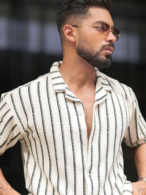 Maniac - Men Comfort Opaque Striped Casual Shirt