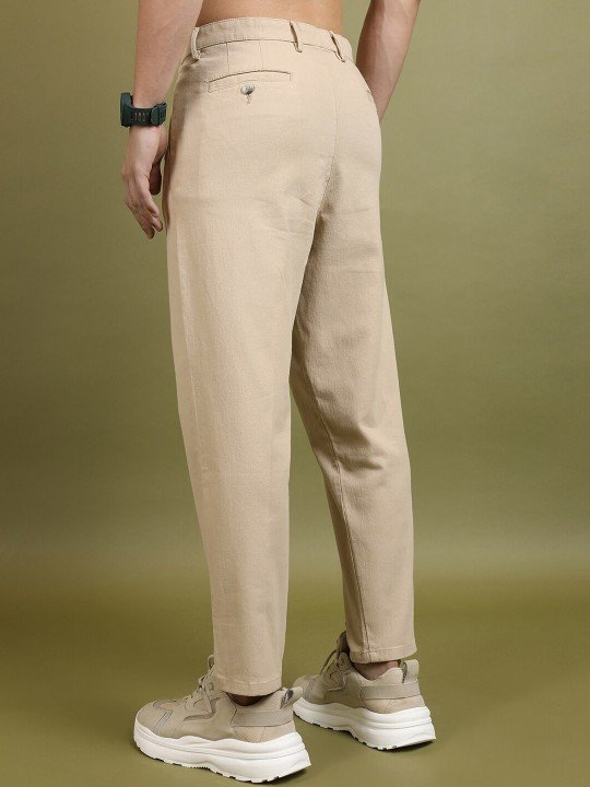 8f3ec8fc-9d07-4431-a959-c93e81943fa01703058231819HIGHLANDERMenBeigeTrousers4 HIGHLANDER Men Beige Mid-Rise Regular Fit Trousers