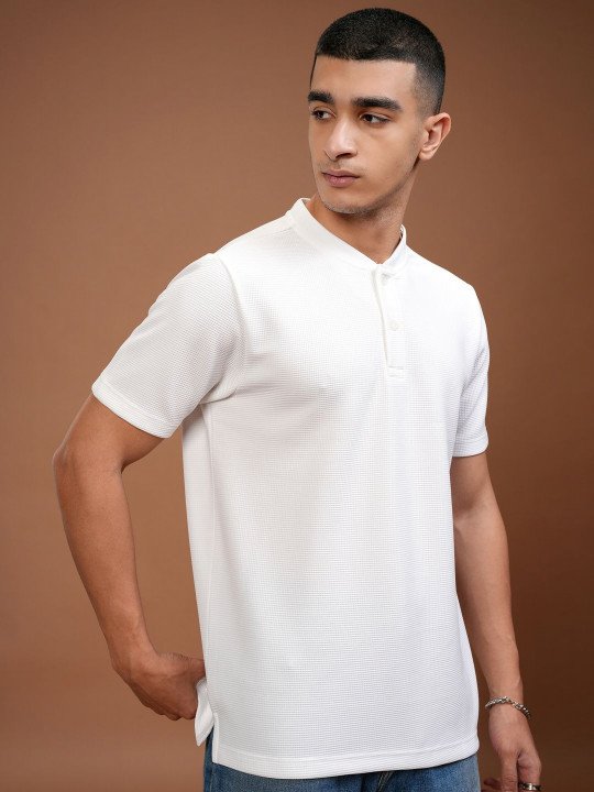 HIGHLANDER Men White Henley Collar Knitted Relaxed Fit T-shirt