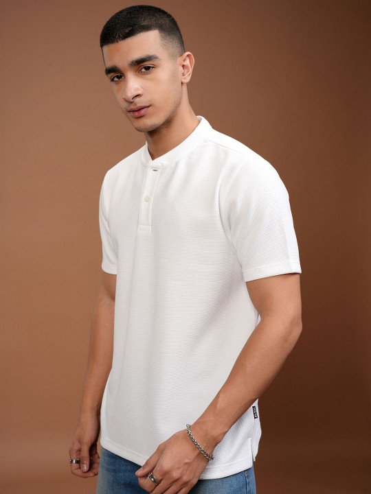 HIGHLANDER Men White Henley Collar Knitted Relaxed Fit T-shirt