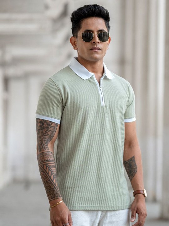 Powerlook Men Polo Collar Solid Green Zip Polo T-shirt – Regular Fit
