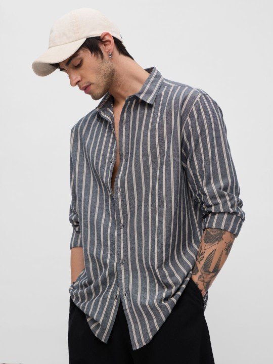 The Souled Store Men Spread Collar Vertical Striped Cotton Casual Shirt – Grey & White