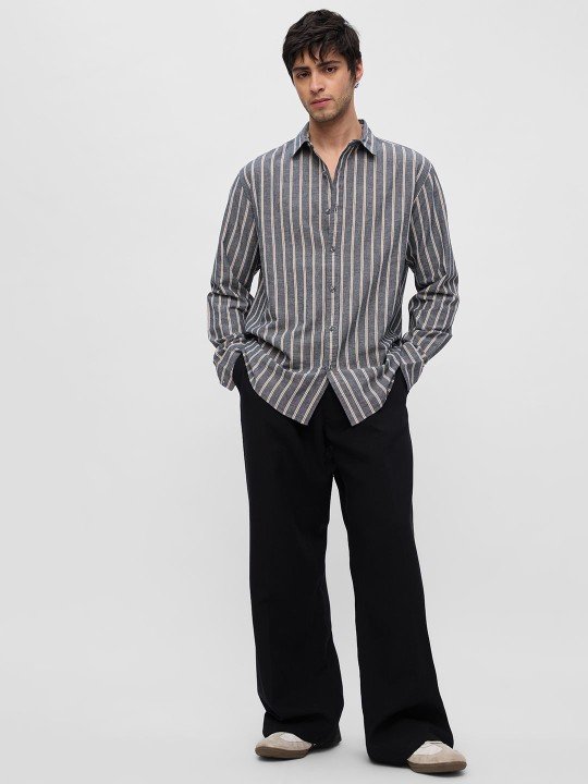 The Souled Store Men Spread Collar Vertical Striped Cotton Casual Shirt – Grey & White